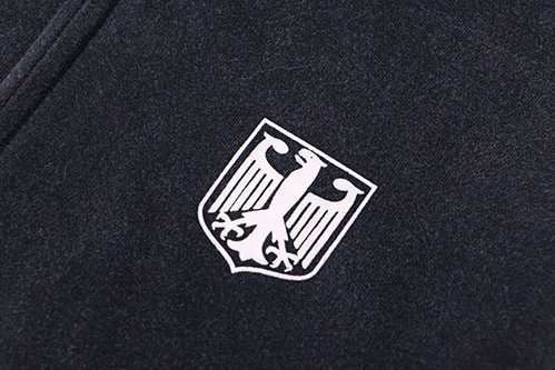 ルイ・ヴィトン エレガントスタイル  フードジャケット