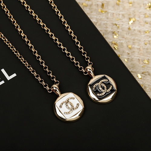 シャネル クリスタル CCロゴ ネックレス