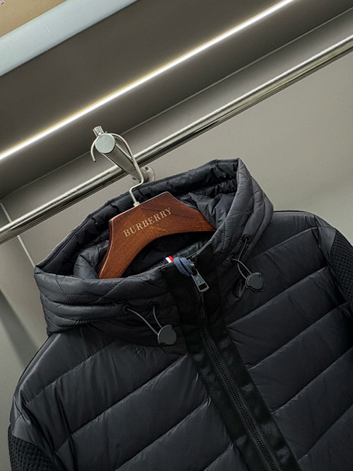 モンクレール ラグジュアリー ダウンジャケット