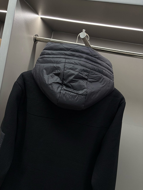 モンクレール ラグジュアリー ダウンジャケット