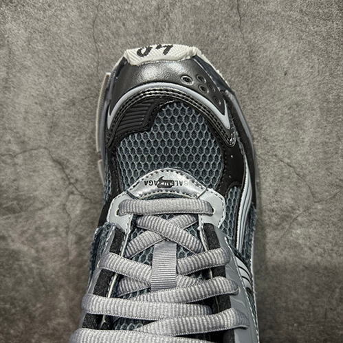 バレンシアガメンズ レディース トリプルS スニーカー