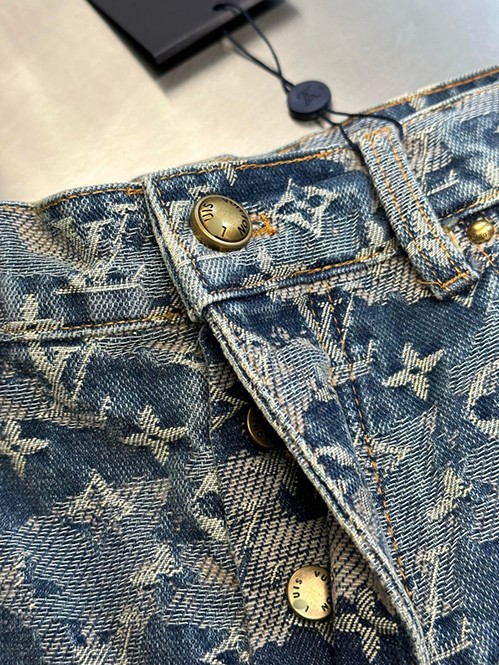 ルイ・ヴィトン スリムフィット デニムパンツ