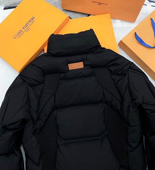 ルイ・ヴィトン ラグジュアリー 中綿 ジャケットアウター