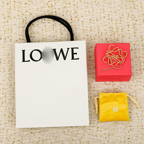 ロエベ フラワーモチーフ ブローチ