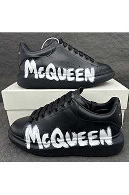 アレキサンダーマックイーンスーパーコピー  ファッショングラフィティMCQUEENマックイーンホワイトシューズ