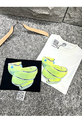 ロエベ限定半袖Tシャツ