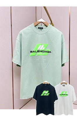 バレンシアガ新しいLBシリコンプリントTシャツ