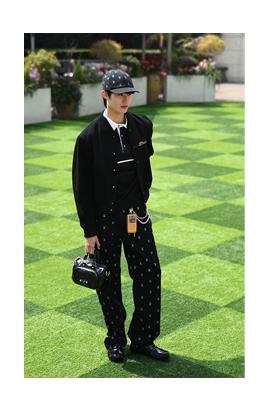 ルイヴィトンスーパーコピーグラディアント エンブロイダル デニム スケートパンツ
