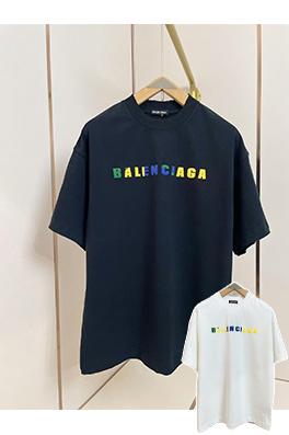 バレンシアガ立体色のアルファベットTシャツ