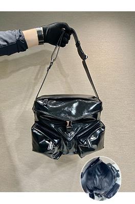 プラダ新しいバッグ