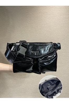 プラダショルダーバッグファッション