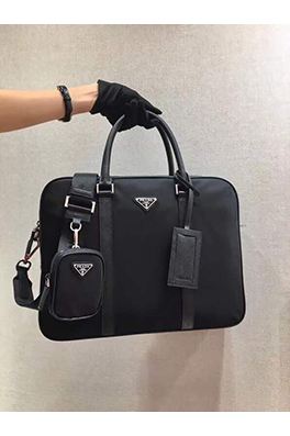 プラダファッションブリーフケース