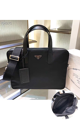 プラダ新しいナイロンブリーフケース