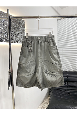 バレンシアガ新しいパンツ