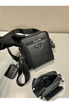 プラダ新しい斜めバッグ