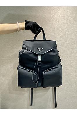 プラダショーモデルのリュックサック
