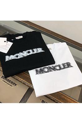 モンクレール 新しいじロゴプリントラウンドネック半袖Tシャツ