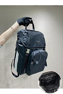 adidas x PRADA コラボコレクションファッションリュックサック