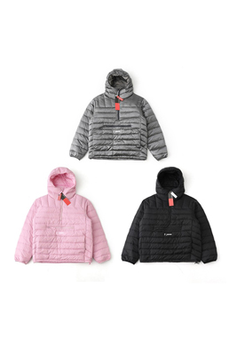 シュプリーム保温性が高くダウンジャケット