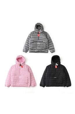 シュプリーム保温性が高くダウンジャケット