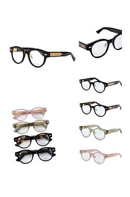 ボッテガ・ヴェネタ風のシンプルで都会的なデザイン