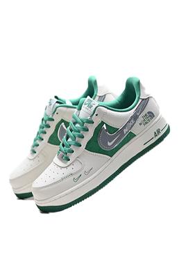 ナイキ Xノースフェイスデイブレイク 軽量 モデルスニーカー