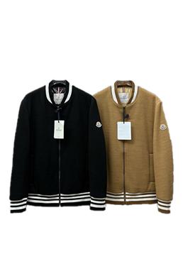 モンクレール クラシック ダウンジャケット