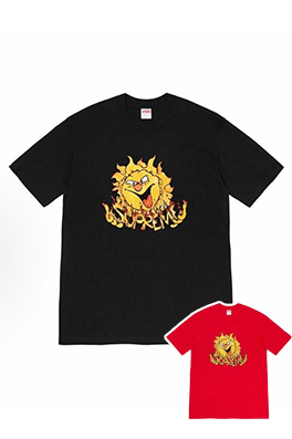 シュプリームストリートロゴTシャツカジュアルに映える半袖デザイン