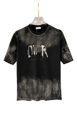 ディオール デニムと相性抜群の半袖Tシャツ