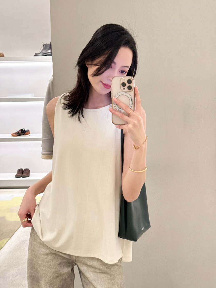 ロエベレディース デニムパンツ