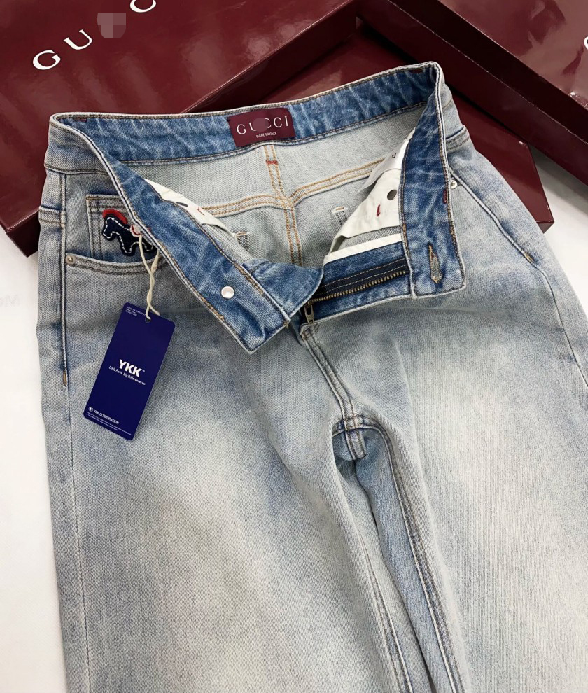 グッチ レディース デニムパンツ
