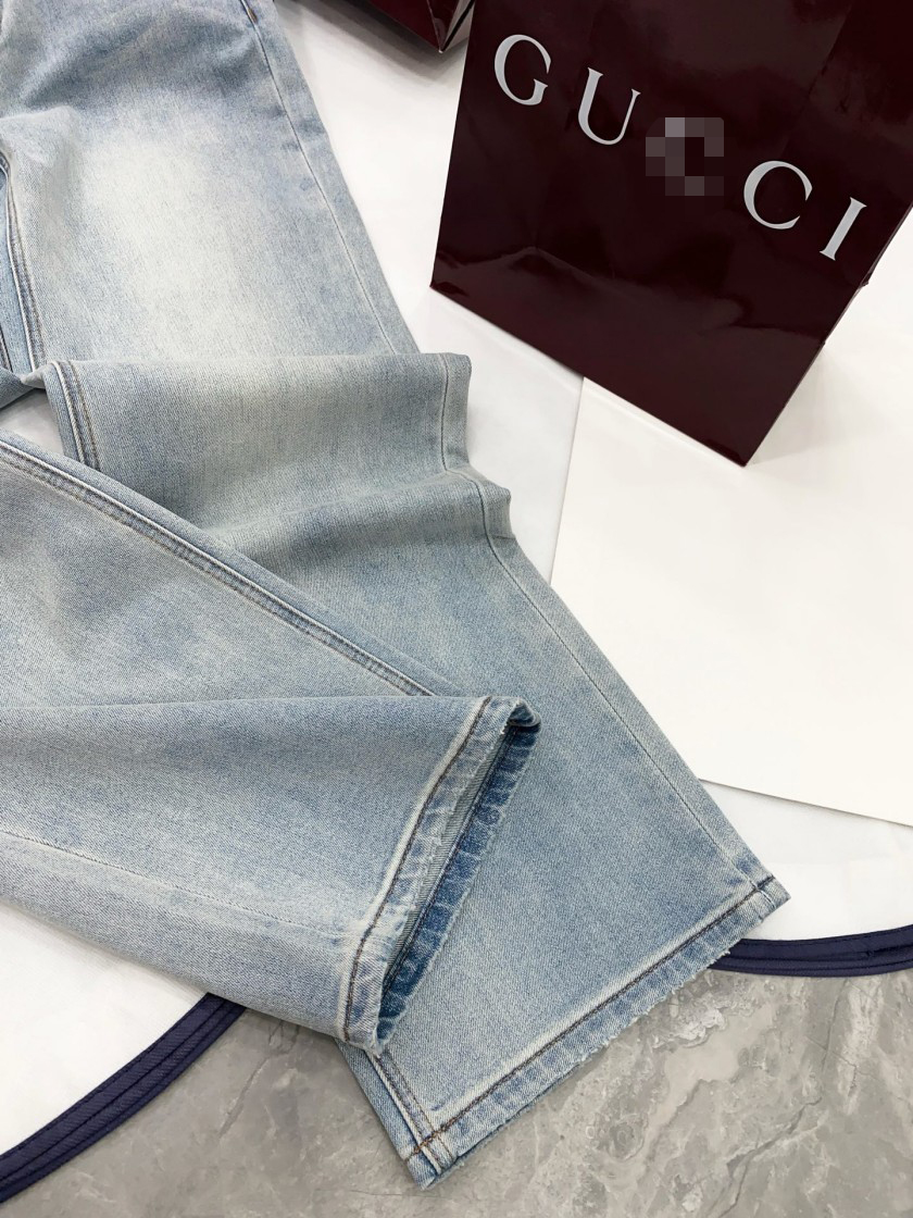 グッチ レディース デニムパンツ