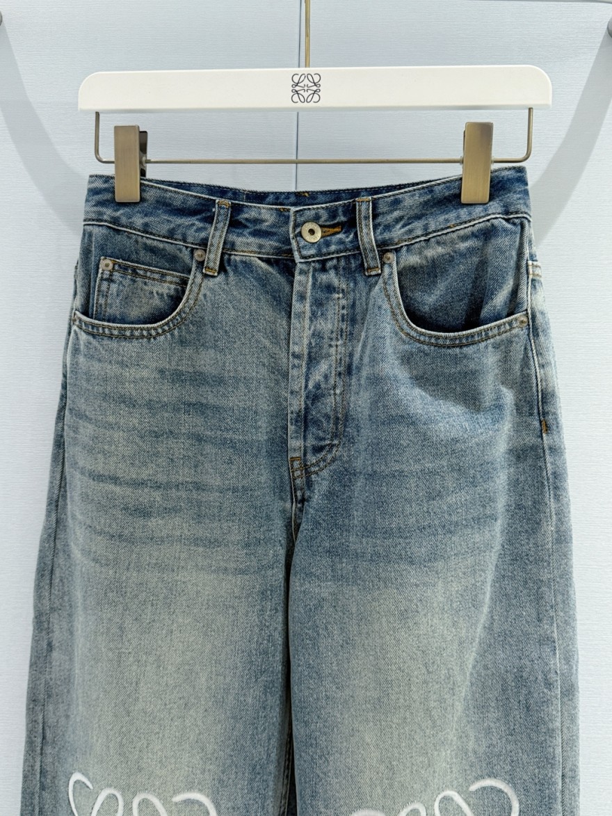 ロエベ レディース デニムパンツ