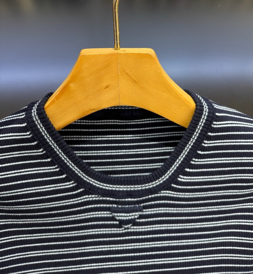 プラダコピーレディース 半袖Tシャツ