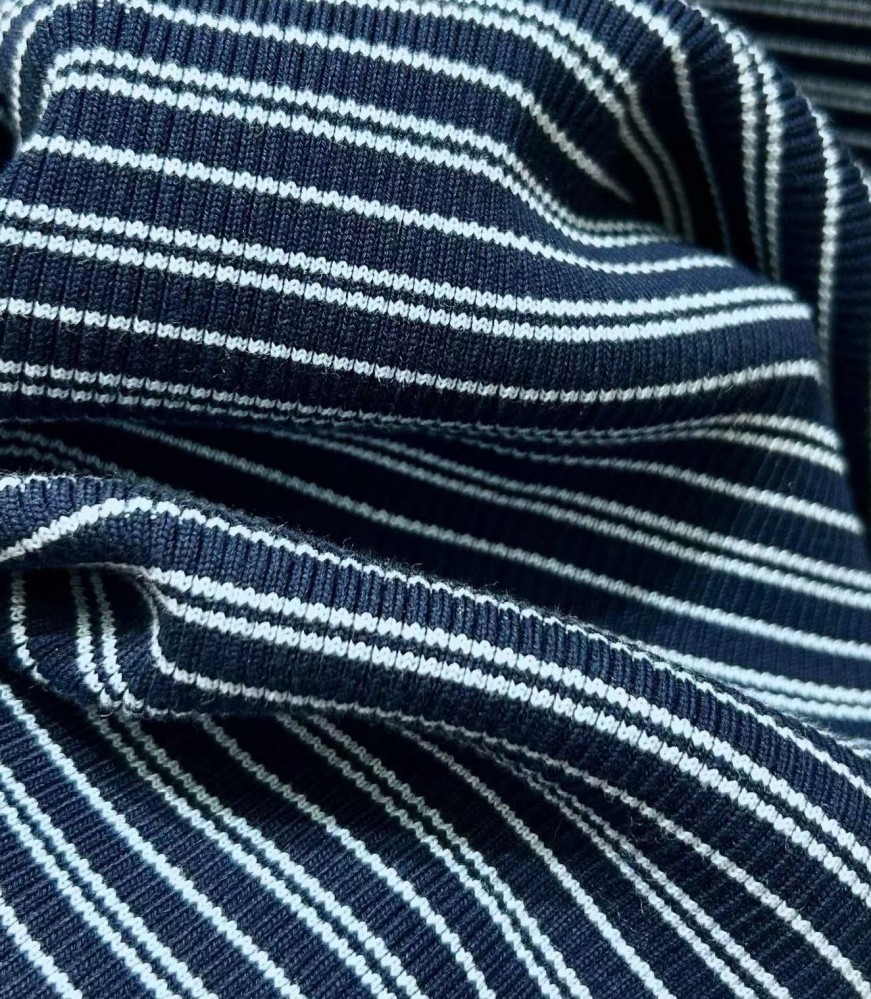 プラダコピーレディース 半袖Tシャツ