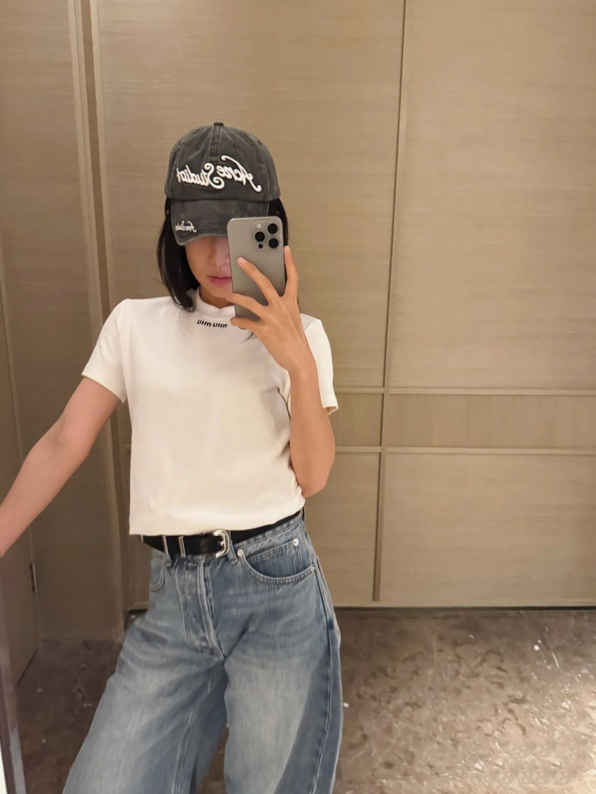 ミュウミュウスーパーコピーレディース 半袖Tシャツ