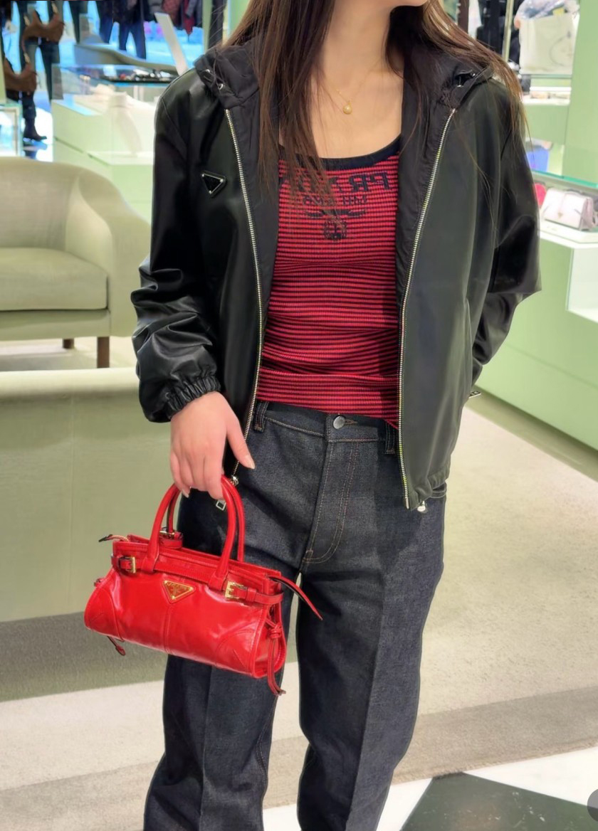 プラダスーパーコピーレディース　ニット タンクトップ