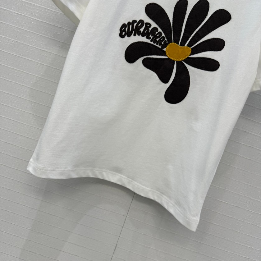 バーバリーレディース 半袖Tシャツ