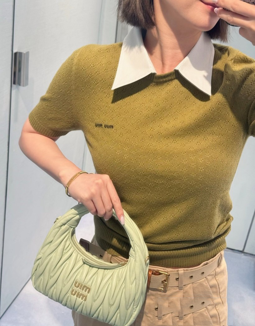 ミュウミュウレディース　ニット 半袖Tシャツ