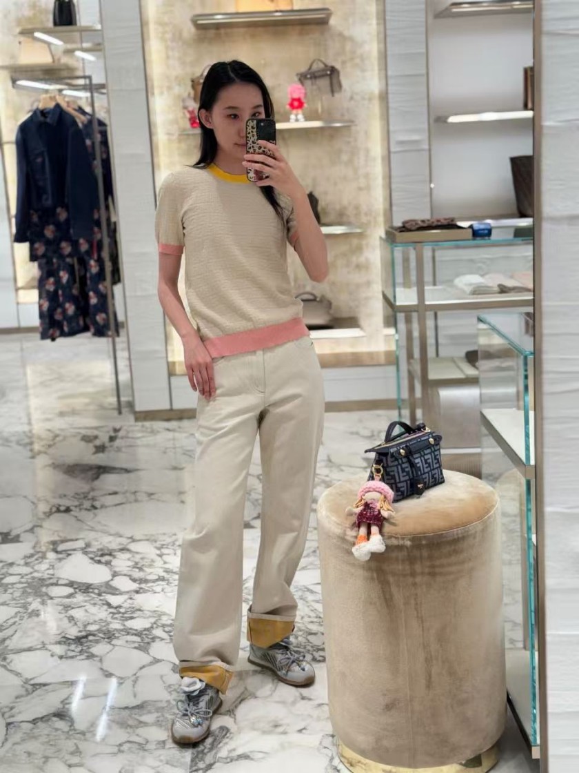 フェンディレディース　ニット 半袖Tシャツ