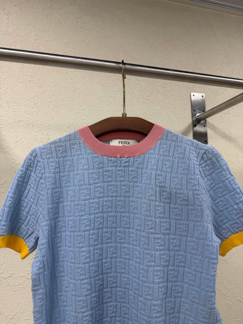 フェンディレディース　ニット 半袖Tシャツ