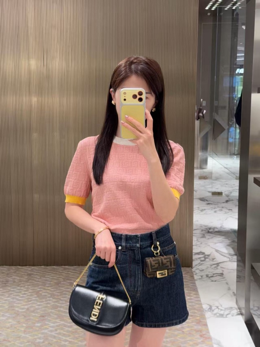 フェンディレディース　ニット 半袖Tシャツ