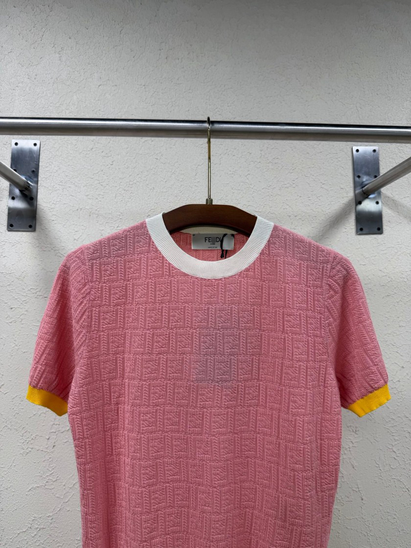 フェンディレディース　ニット 半袖Tシャツ