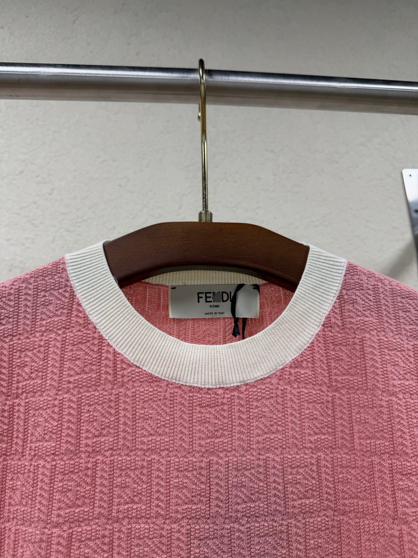 フェンディレディース　ニット 半袖Tシャツ