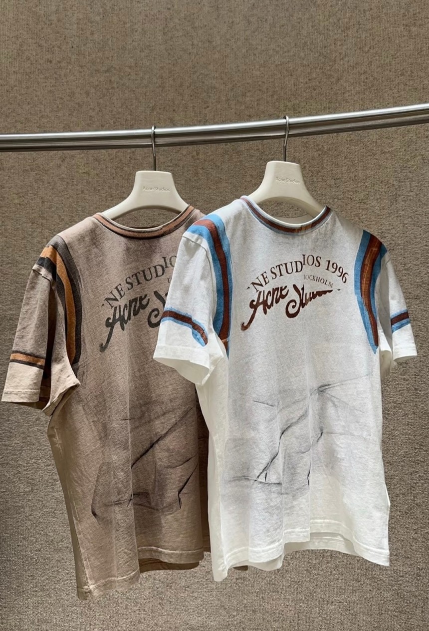 アクネ ストゥディオ ズレディース　半袖Tシャツ