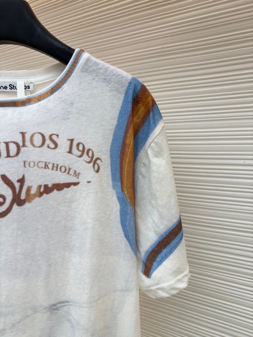 アクネ ストゥディオ ズレディース　半袖Tシャツ