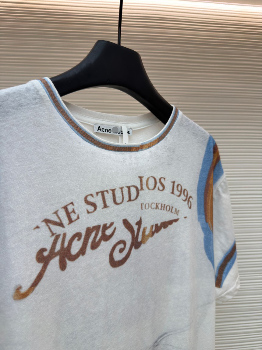 アクネ ストゥディオ ズレディース　半袖Tシャツ