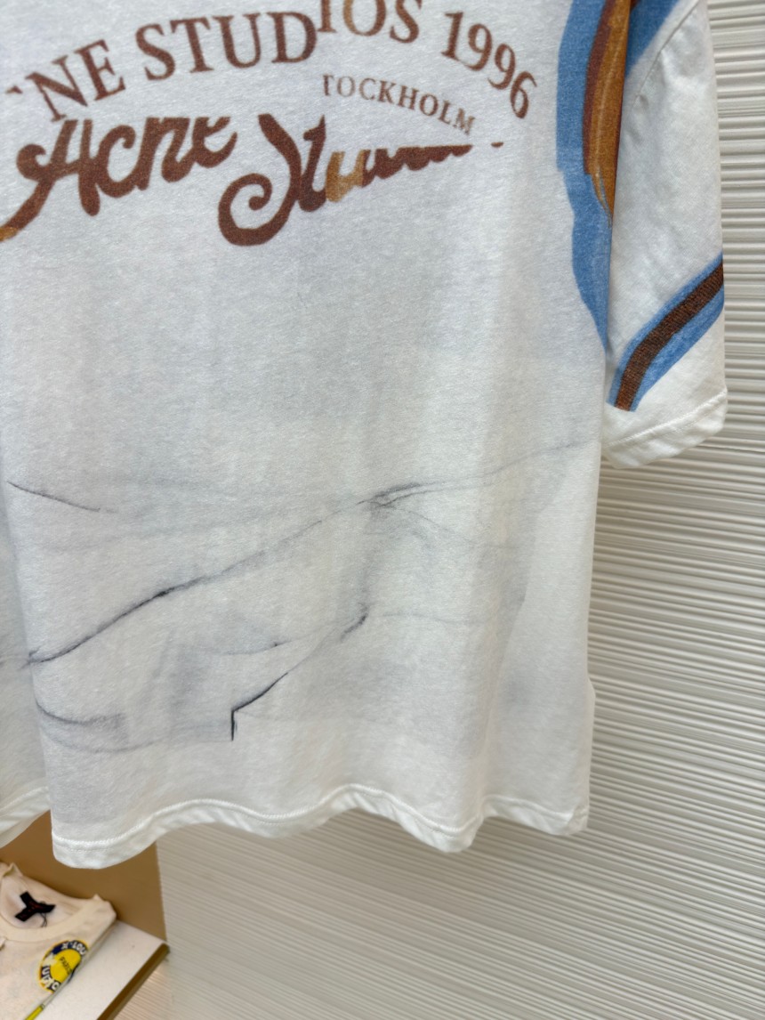 アクネ ストゥディオ ズレディース　半袖Tシャツ