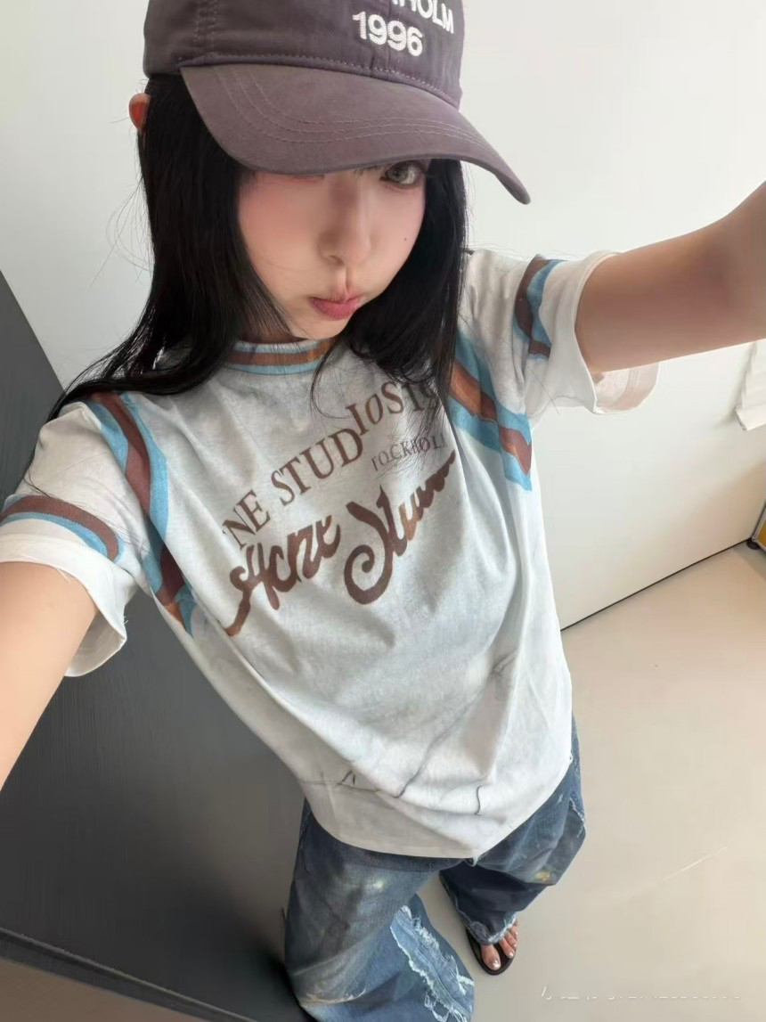 アクネ ストゥディオ ズレディース　半袖Tシャツ