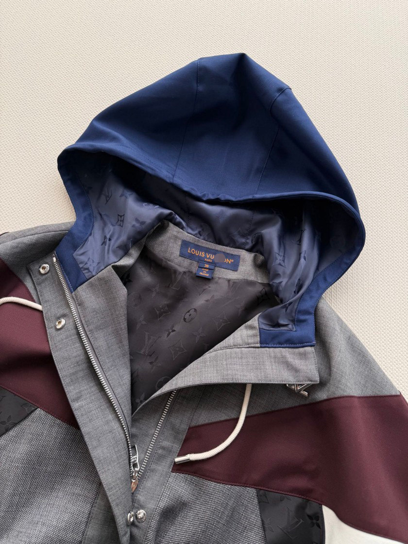 ルイヴィトン レディース ジャケット　アウター